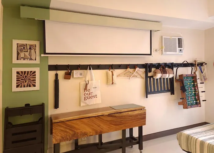 Spacious Family Sleeper Bgc & 84inch Cinema Manila