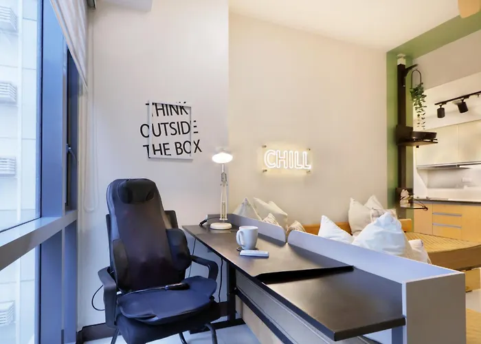 Apartment Spacious Family Sleeper Bgc & 84inch Cinema
